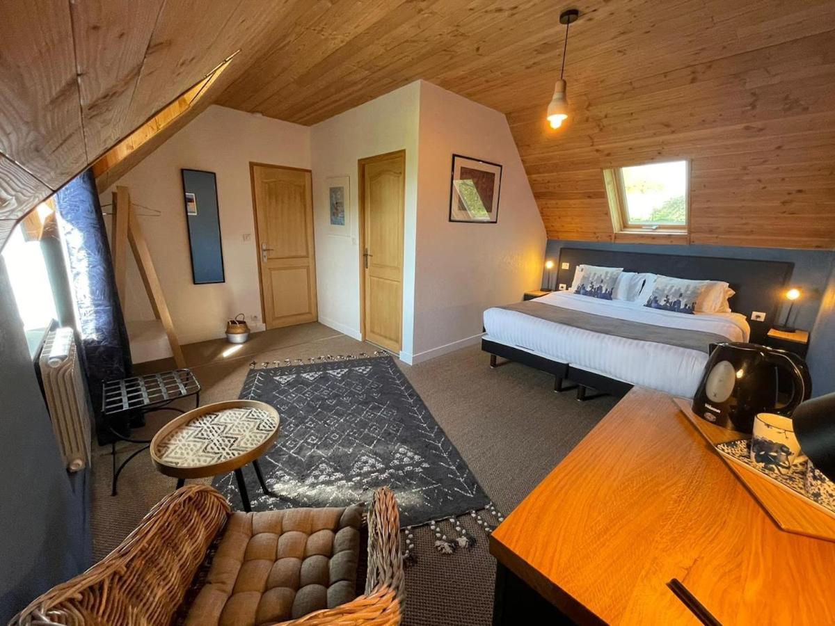Le Clos De La Lande Vallee Guest house *