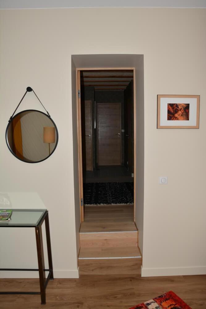 Le Clos De La Lande Vallee Guest house *